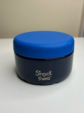 Snack By Swell Container Round Circle Blue Twist Off Lid Metal 10 Ounce Food